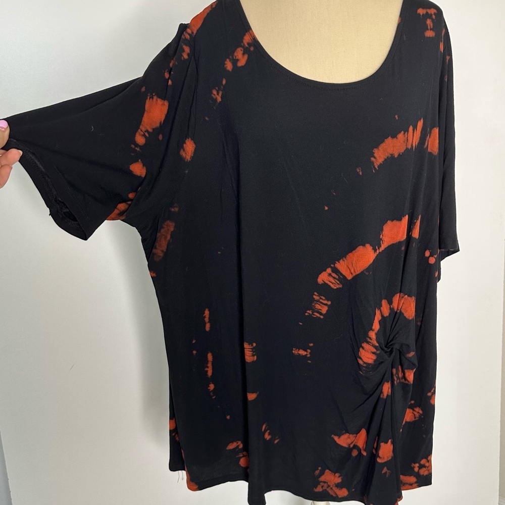 Investments ll essentials knot tie dye top XL